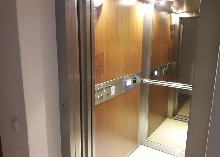 Pirin Heights 아파트 *